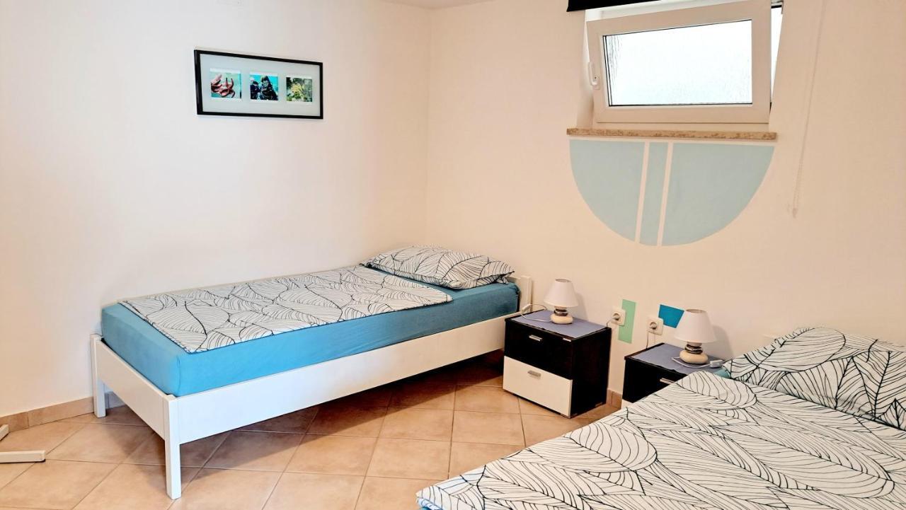 Apartment Daudi Баньоле Екстериор снимка
